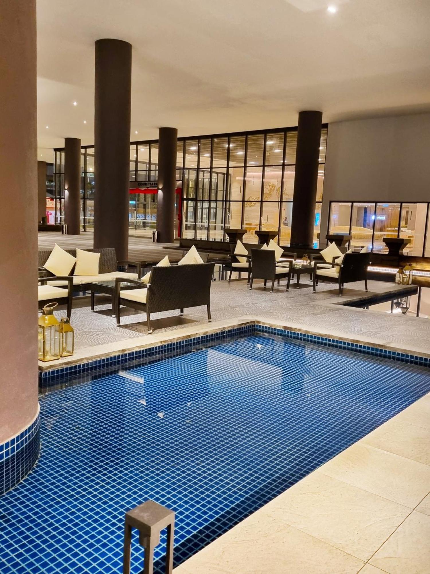 Staysuites The Apple Melaka Zewnętrze zdjęcie